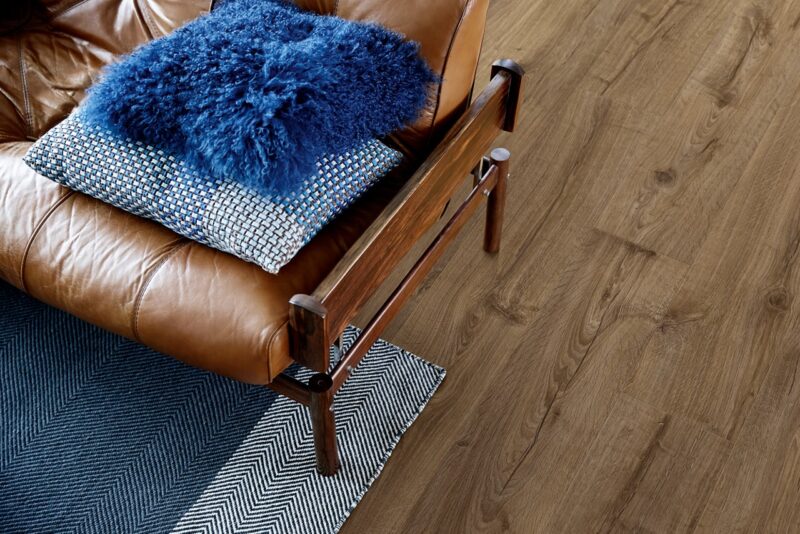 Laminat Visby Dąb Farmhouse L0331-03371 - obrazek 2