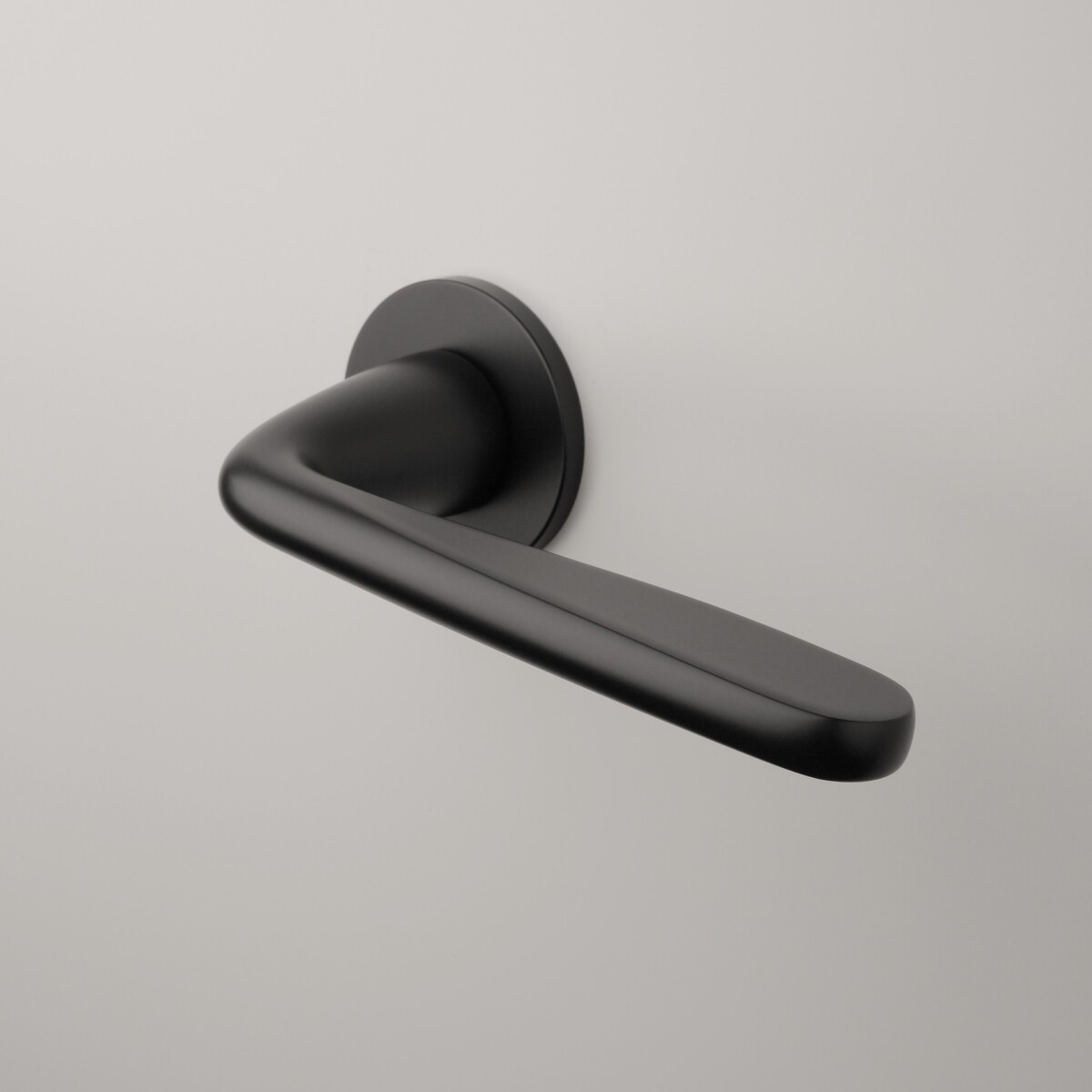 Klamka APRILE HIACYNTA ROZETA R SUPER SLIM 5MM BK - czarny matowy