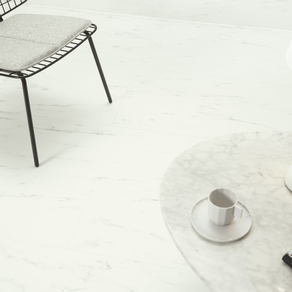 Marmur Carrara biel