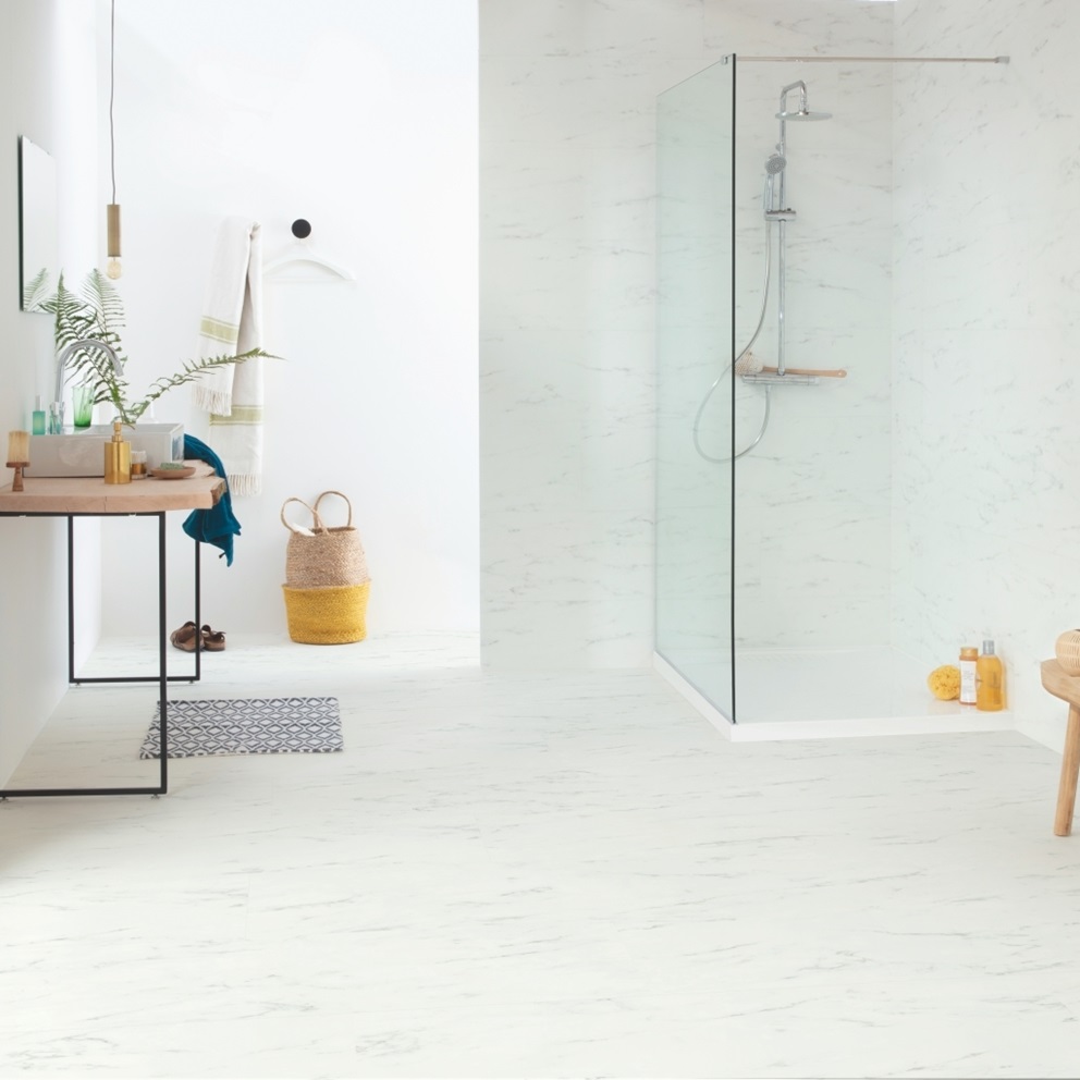 Marmur Carrara biel