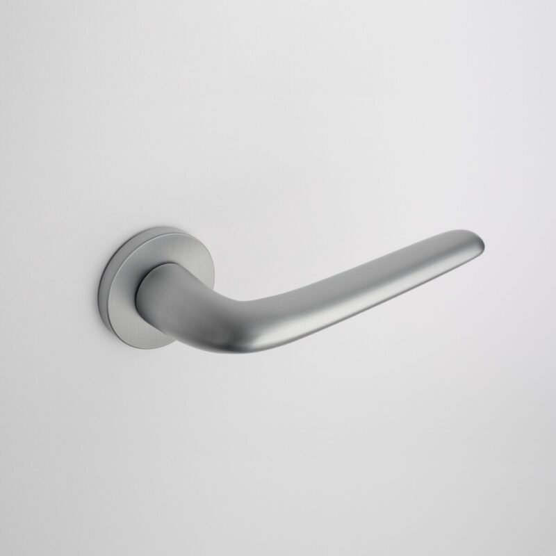 Klamka APRILE AZALIA ROZETA R SLIM 7MM SC - chrom satynowy - obrazek 3