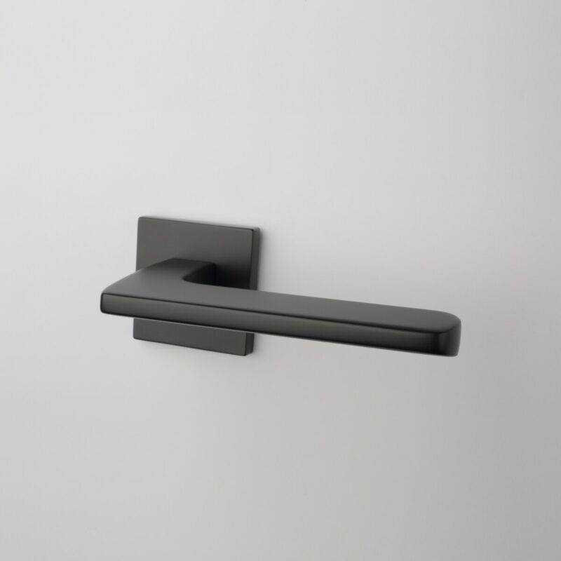 Klamka APRILE YUKA ROZETA Q SLIM 7MM BK - czarny matowy - obrazek 3